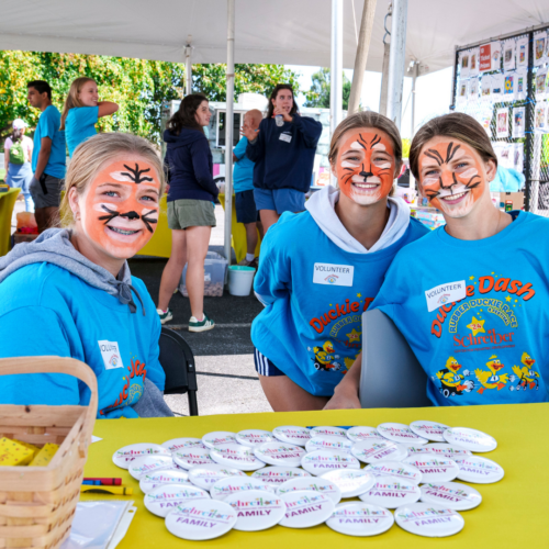 Volunteer at an Event thumb